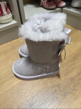 UGG Light Gray Shearling Lined Boots